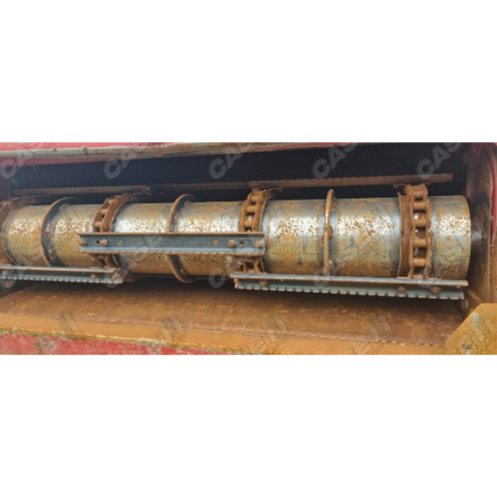 CASE IH 8240 COMBINE