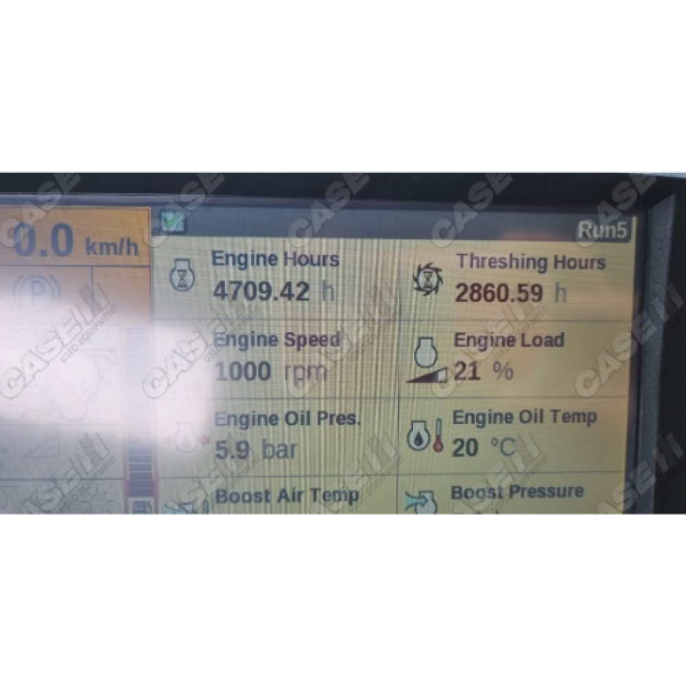 CASE IH 8240 COMBINE