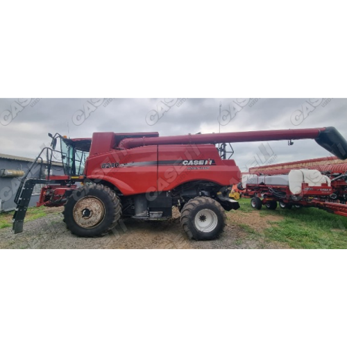 CASE IH 8240 COMBINE