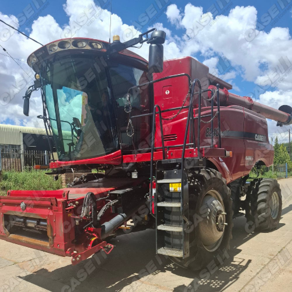 CASE IH 8240