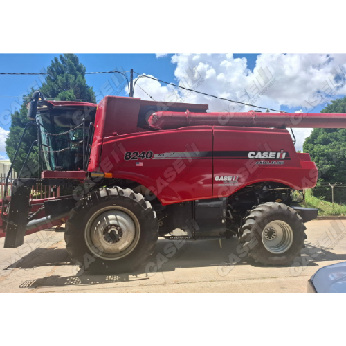 CASE IH 8240