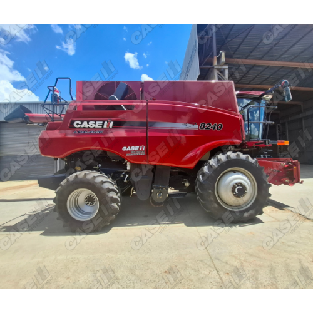 CASE IH 8240
