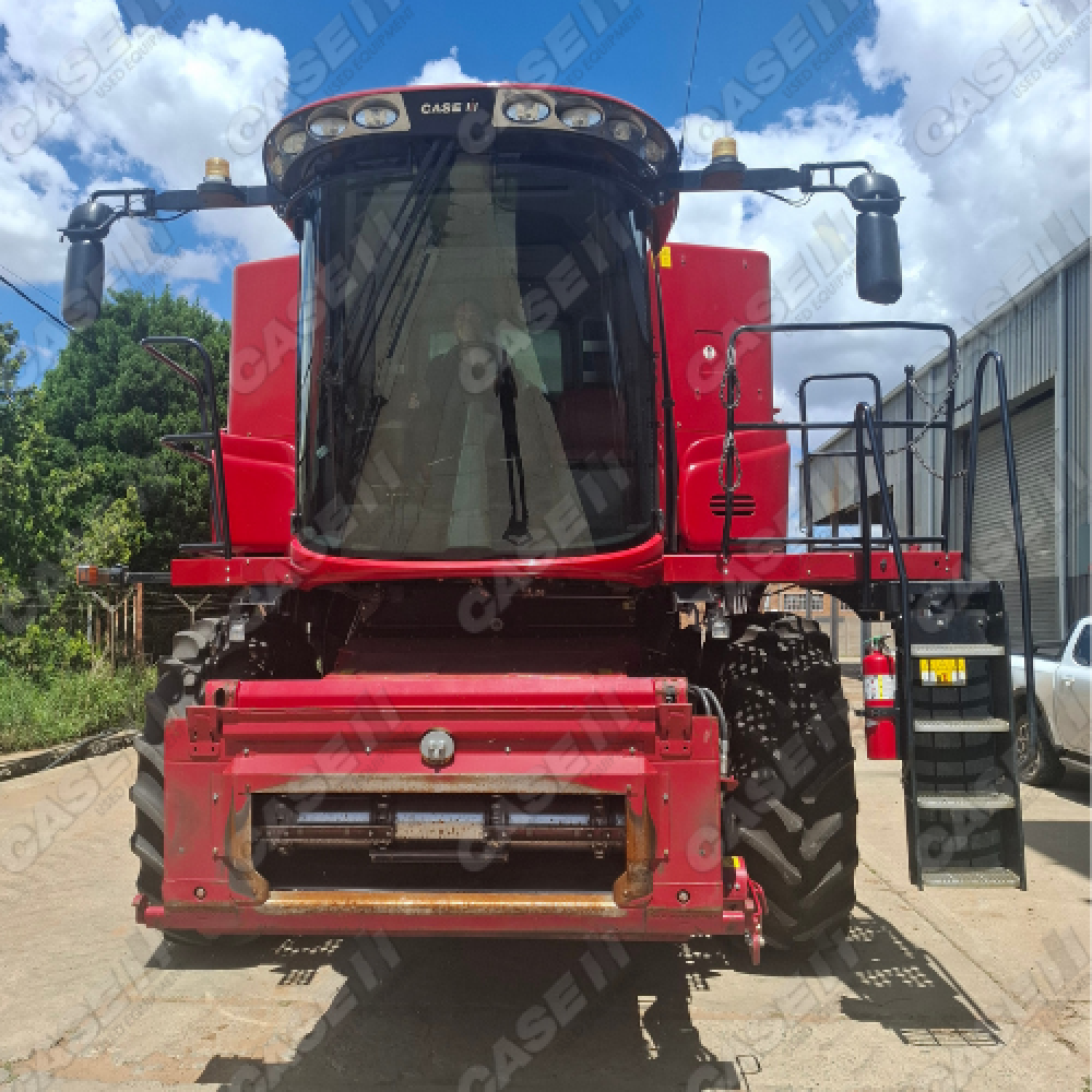 CASE IH 8240