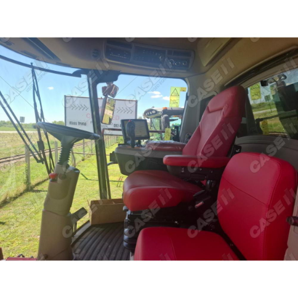 Case IH 9250 Axial-Flow Combine Harvester