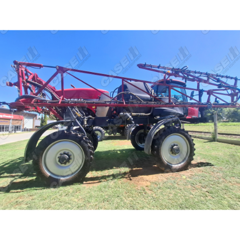 Case IH Patriot 250 Self-Propelled Sprayer
