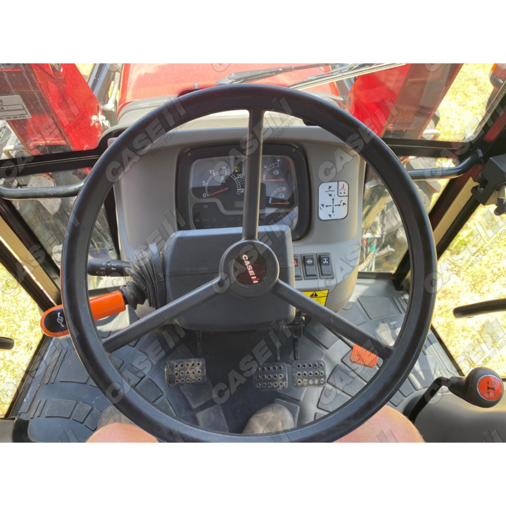 CASE IH FARMALL JX 110 CAB WITH LOADER