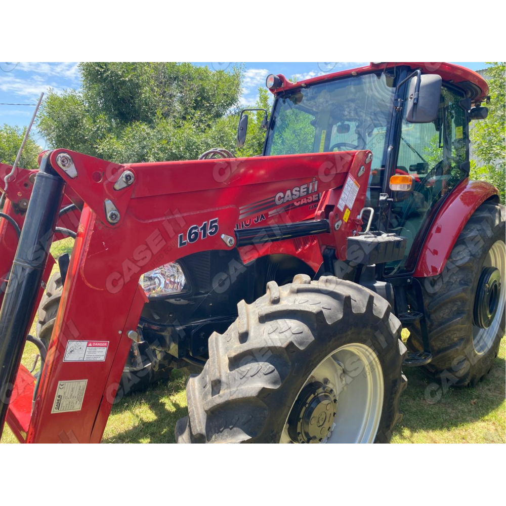CASE IH FARMALL JX 110 CAB WITH LOADER