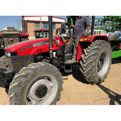 CASE IH JXT 75 4WD