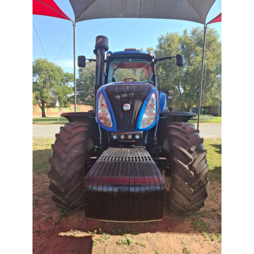 New Holland T8.390