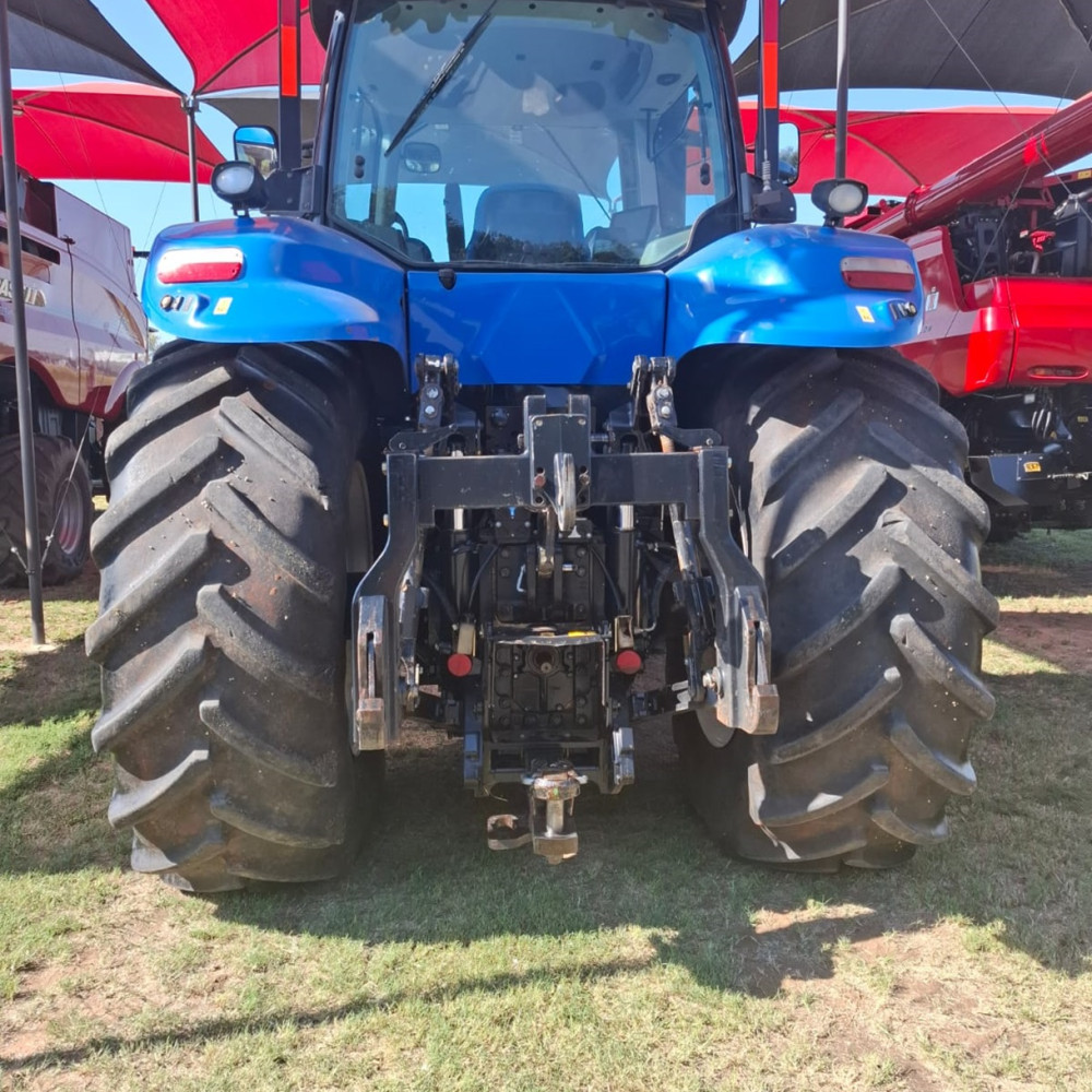 New Holland T8.390